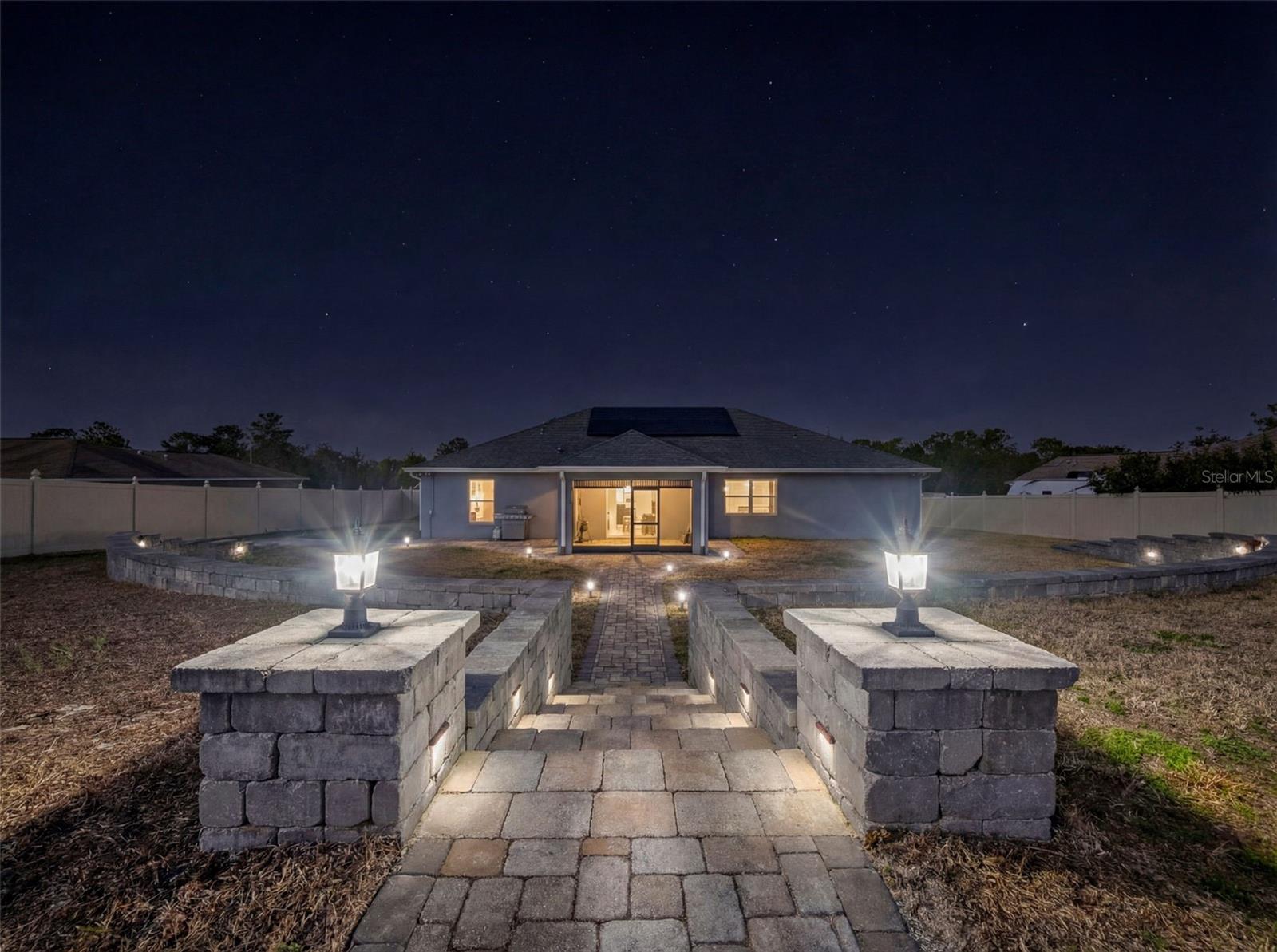 ROYAL HIGHLANDS - Residential