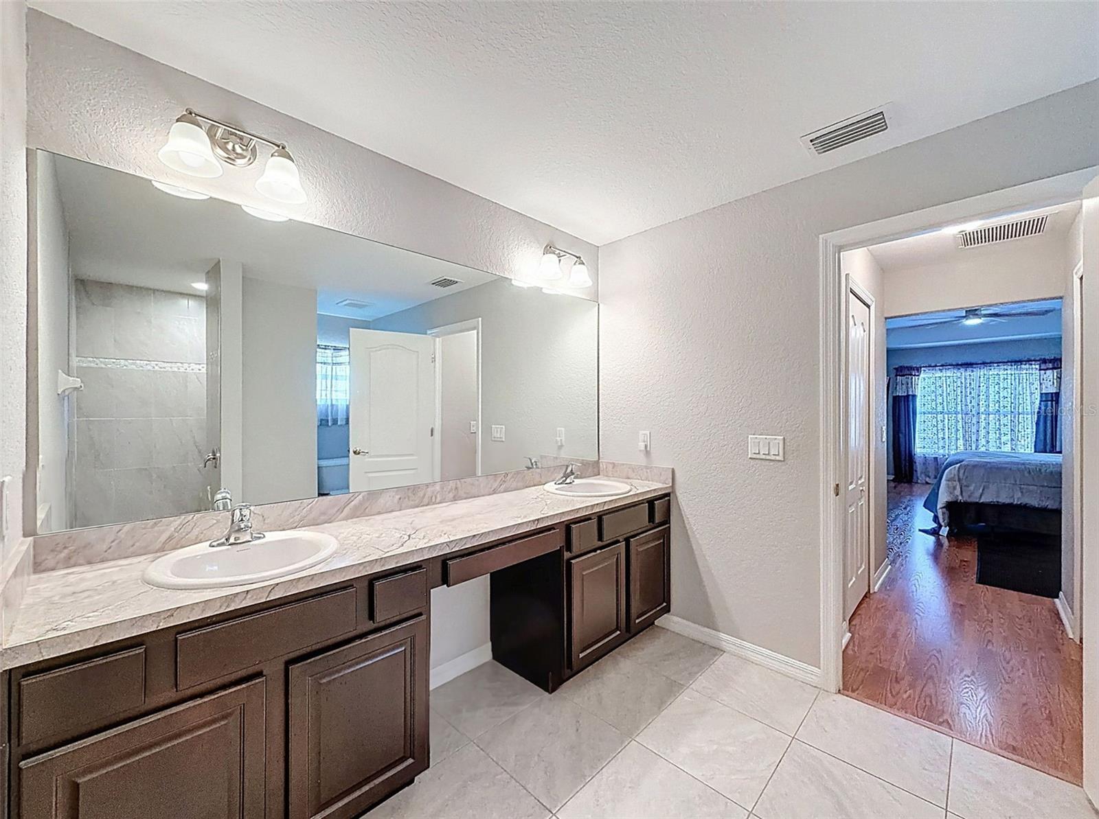 ROYAL HIGHLANDS - Residential