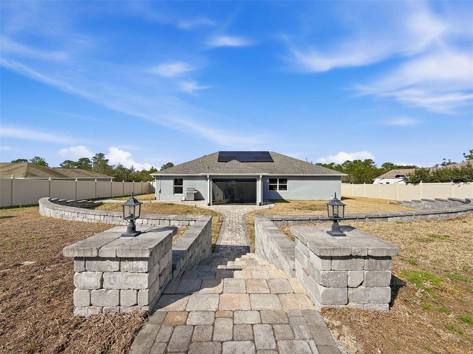 ROYAL HIGHLANDS - Residential