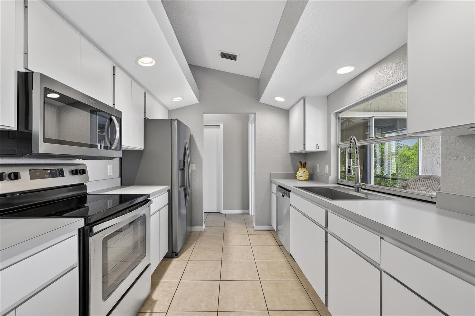 CHARLOTTE PARK - Residential