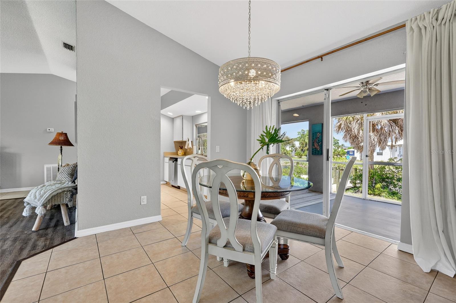 CHARLOTTE PARK - Residential
