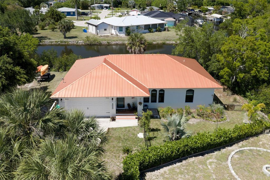 Photo of 3000 Banyan Way, Punta Gorda, FL 33950 (MLS # C7525275)