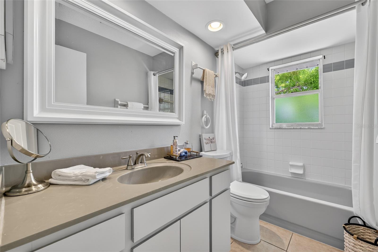 CHARLOTTE PARK - Residential