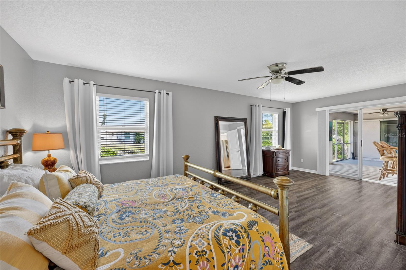 CHARLOTTE PARK - Residential