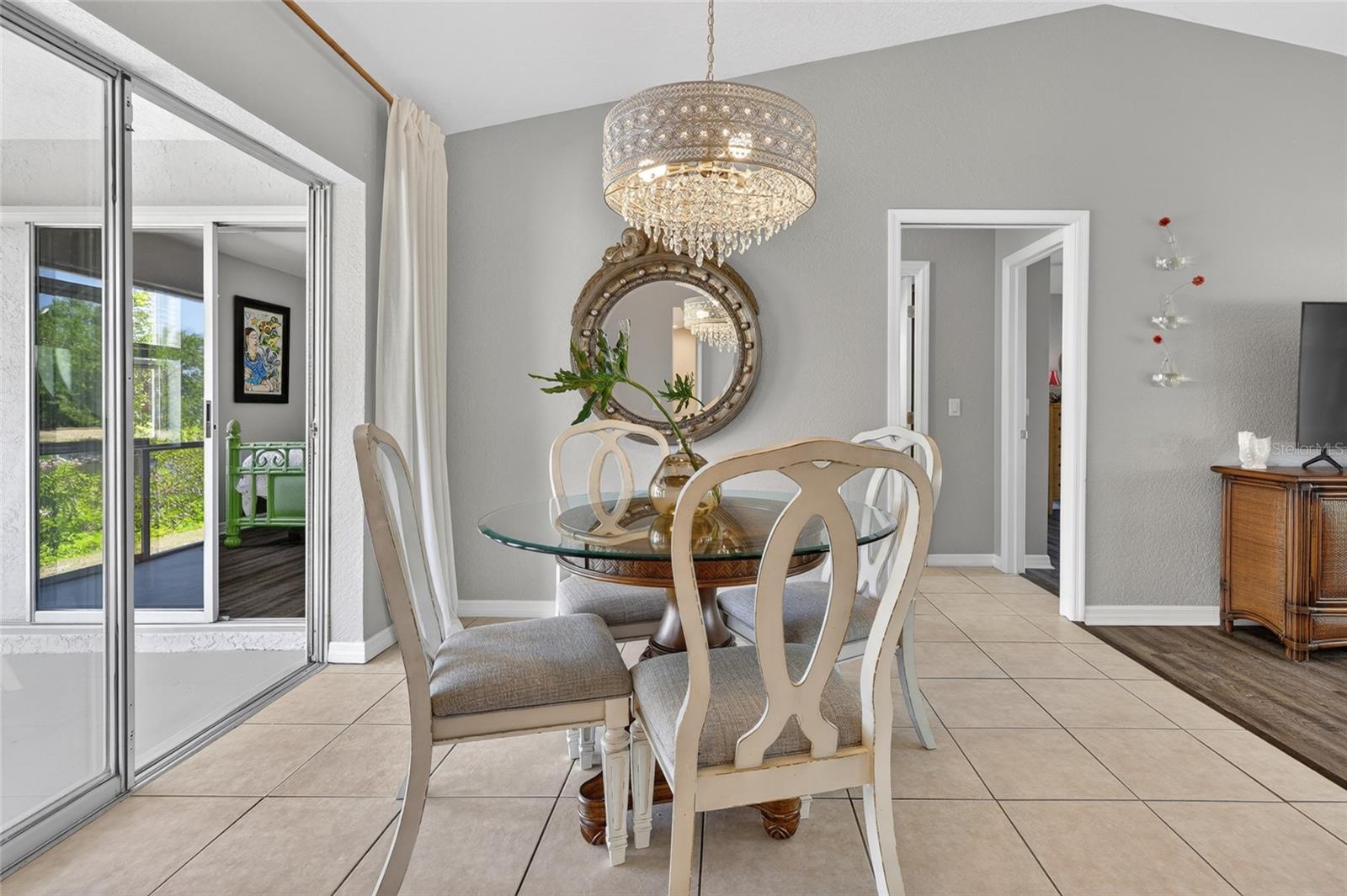 CHARLOTTE PARK - Residential