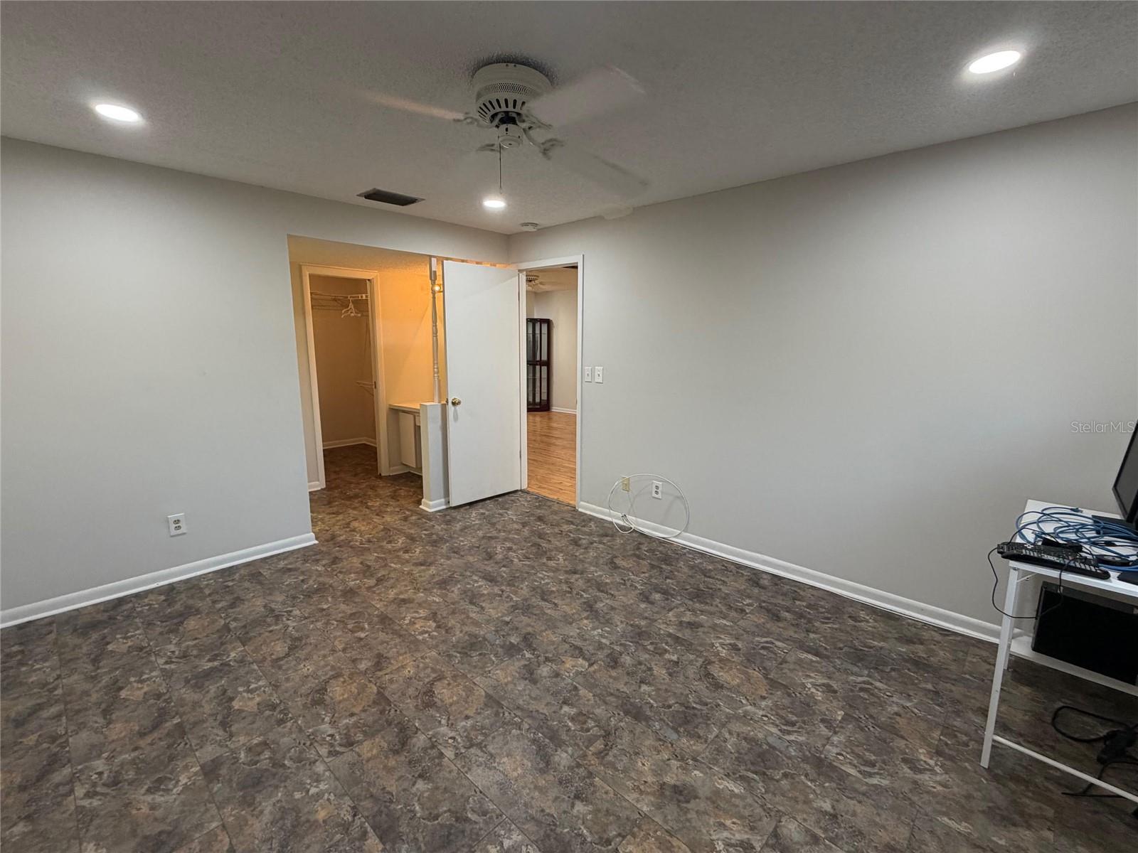 07 SPGS VILLAS CONDO - Residential Lease