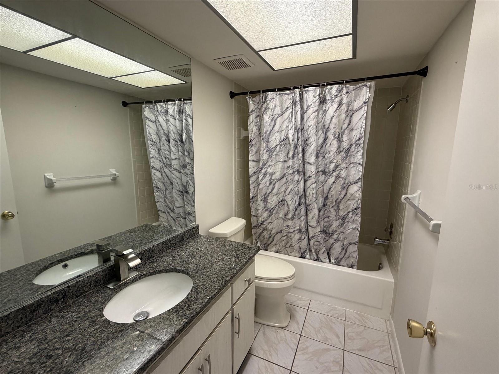 07 SPGS VILLAS CONDO - Residential Lease