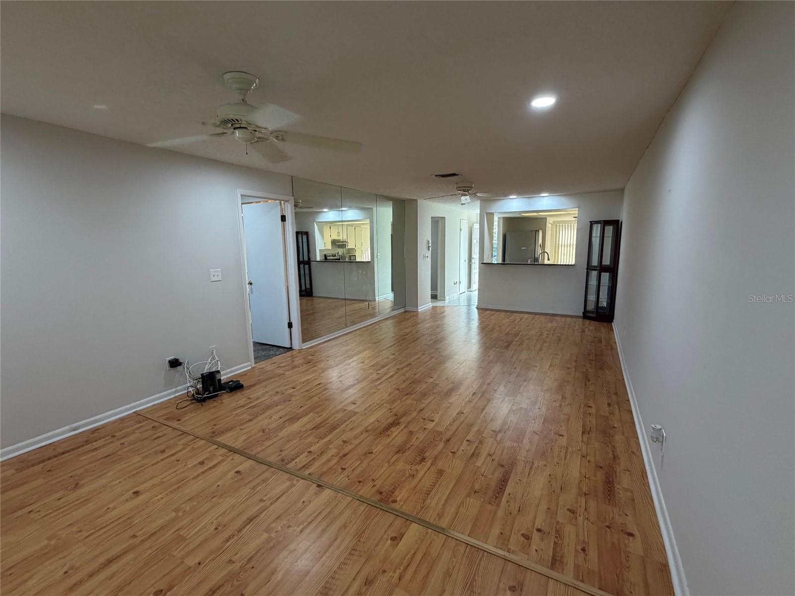 07 SPGS VILLAS CONDO - Residential Lease