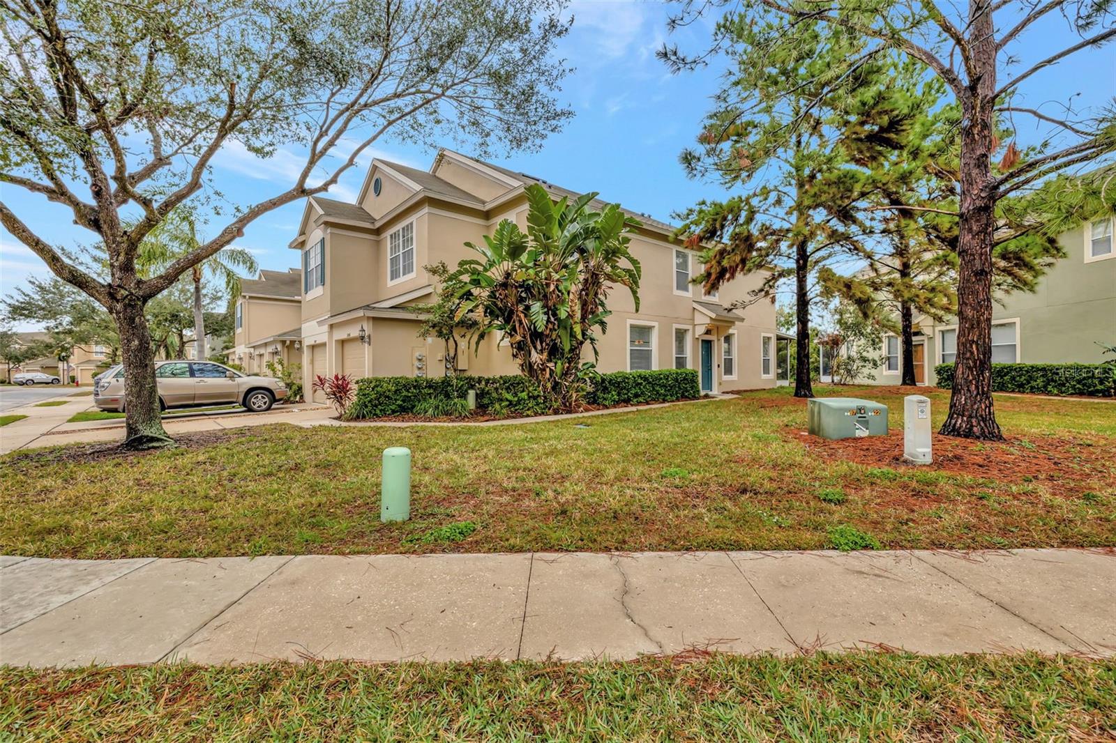 1006 VISTA CAY COURT