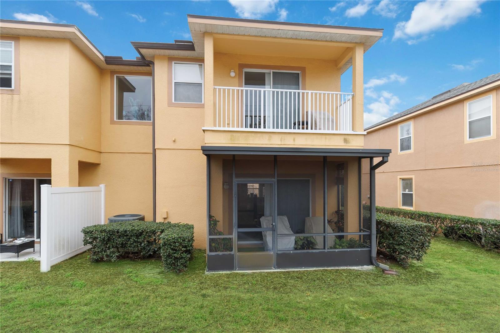 RETREAT AT TWIN LAKES REP - Residential