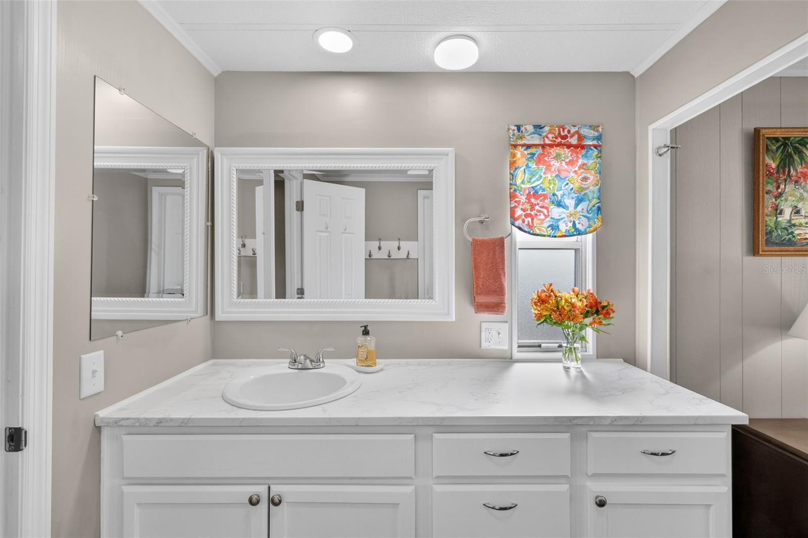 LA CASA MHP CO-OP - Residential