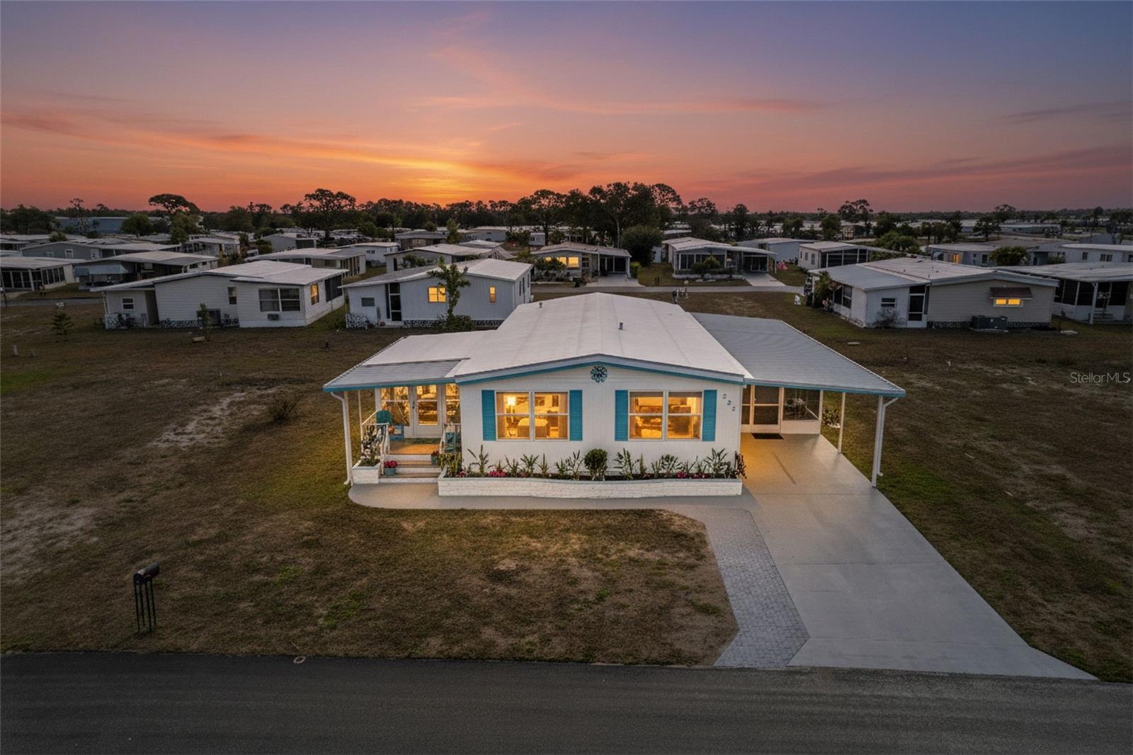 LA CASA MHP CO-OP - Residential