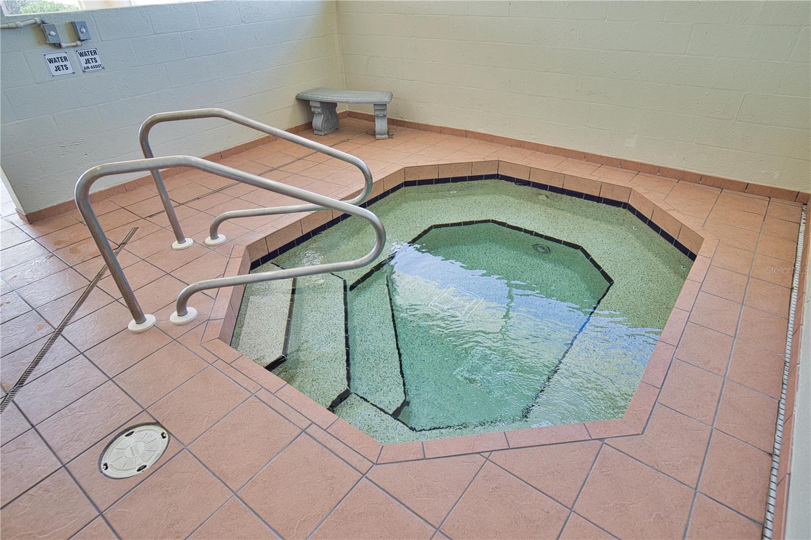 LA CASA MHP CO-OP - Residential