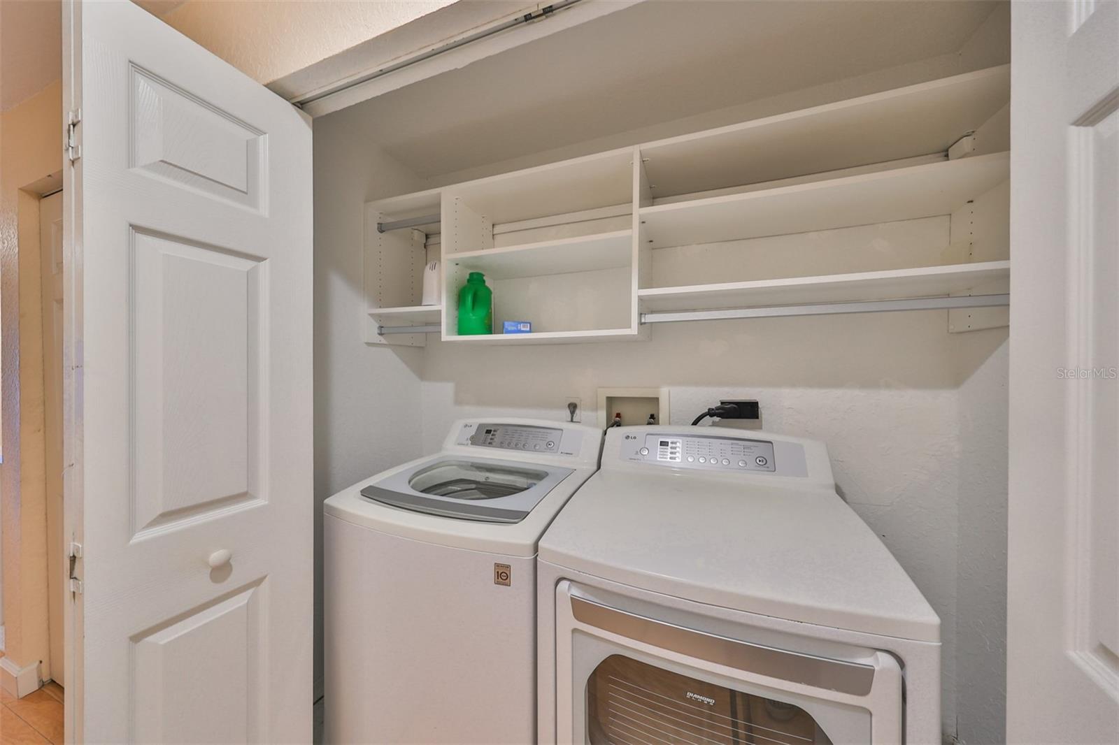 TIERRA SHORES TWNHMS - Residential