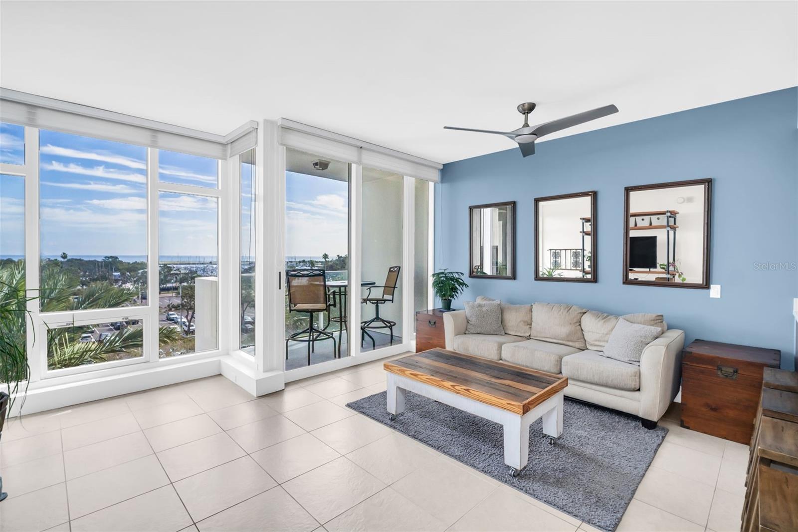 SIGNATURE PLACE CONDO - Residential