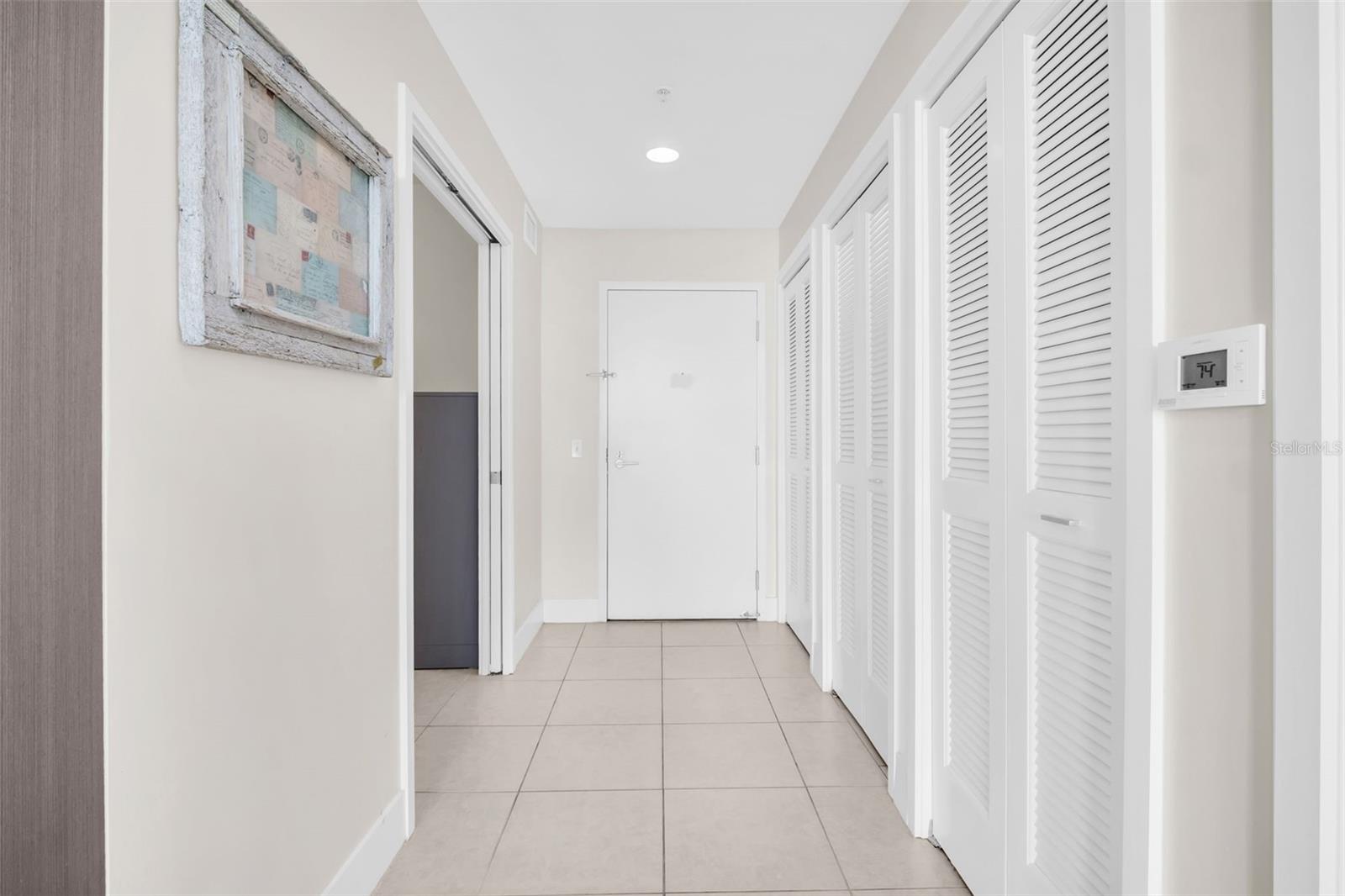 SIGNATURE PLACE CONDO - Residential