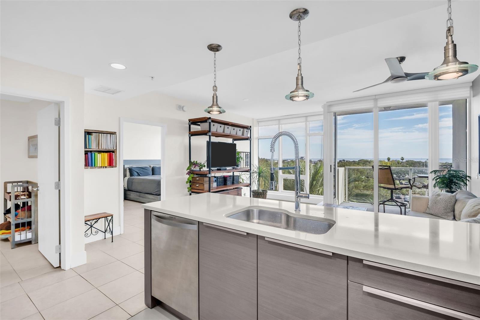 SIGNATURE PLACE CONDO - Residential