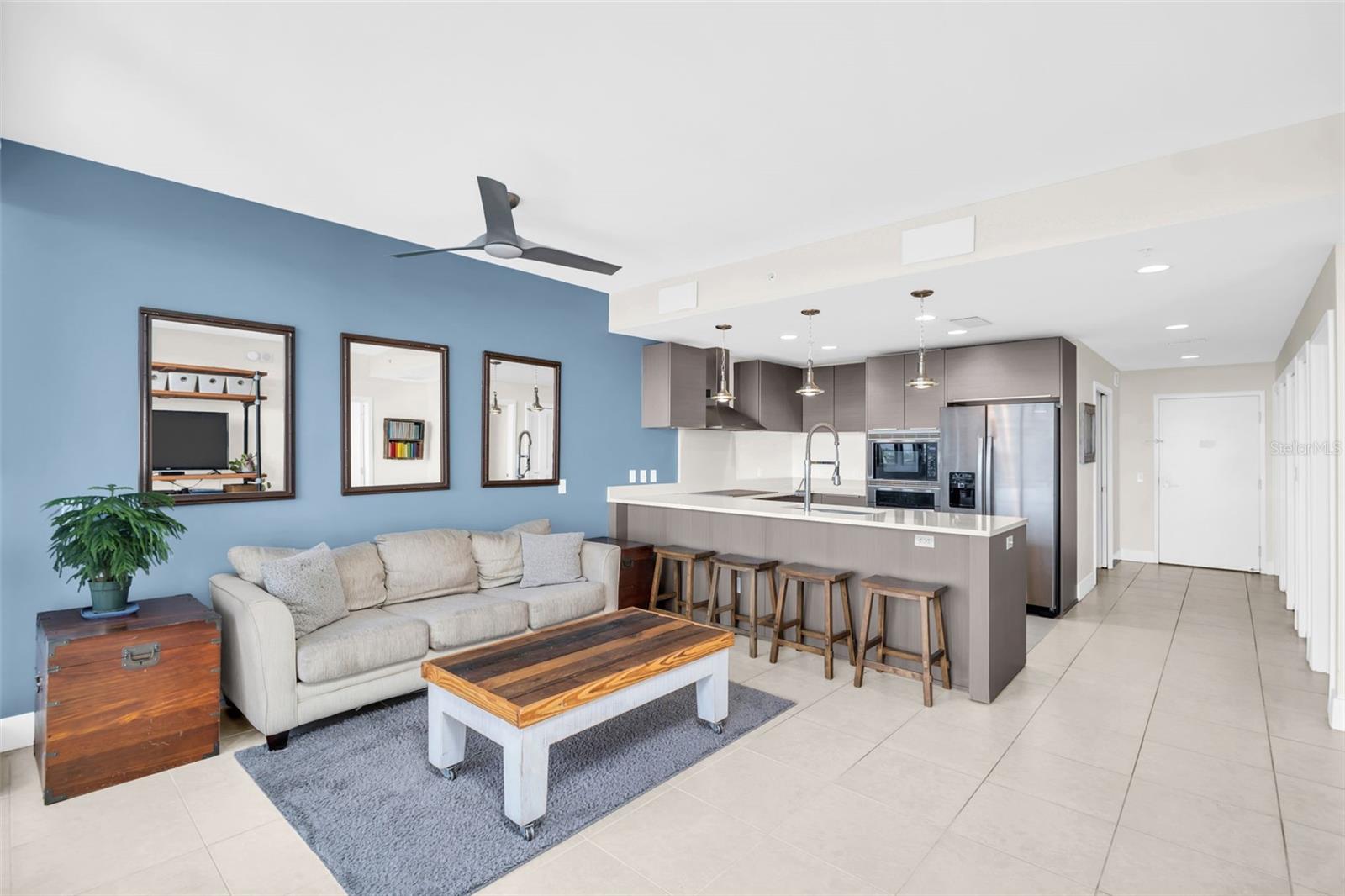 SIGNATURE PLACE CONDO - Residential