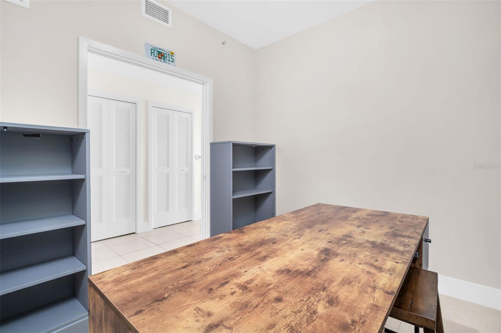 SIGNATURE PLACE CONDO - Residential