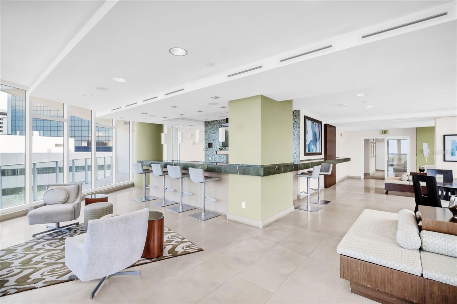 SIGNATURE PLACE CONDO - Residential