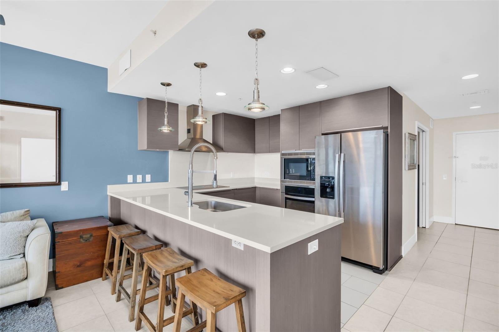 SIGNATURE PLACE CONDO - Residential