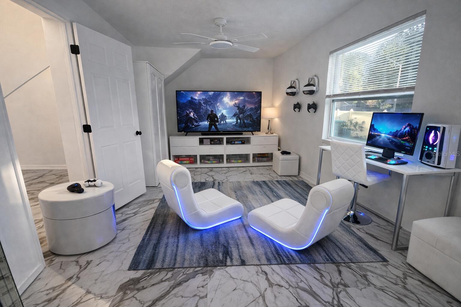 LAKE ST GEORGE SOUTH UNIT IV - Residential