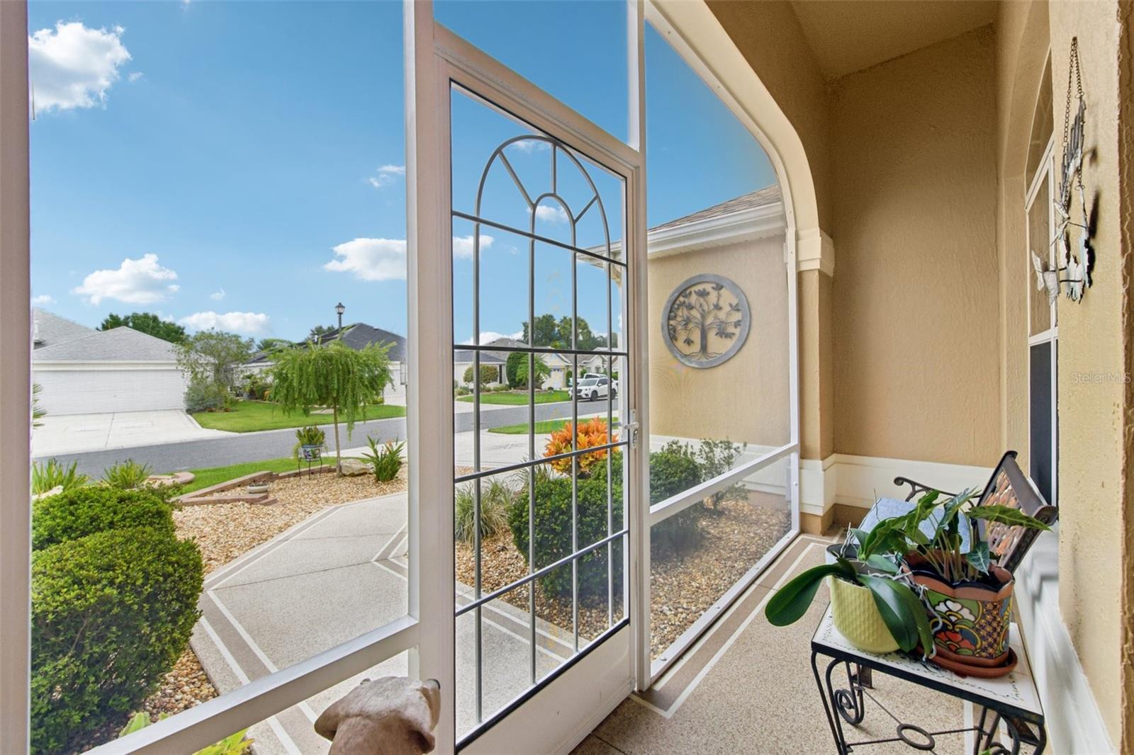 1600 ARIAL PLACE