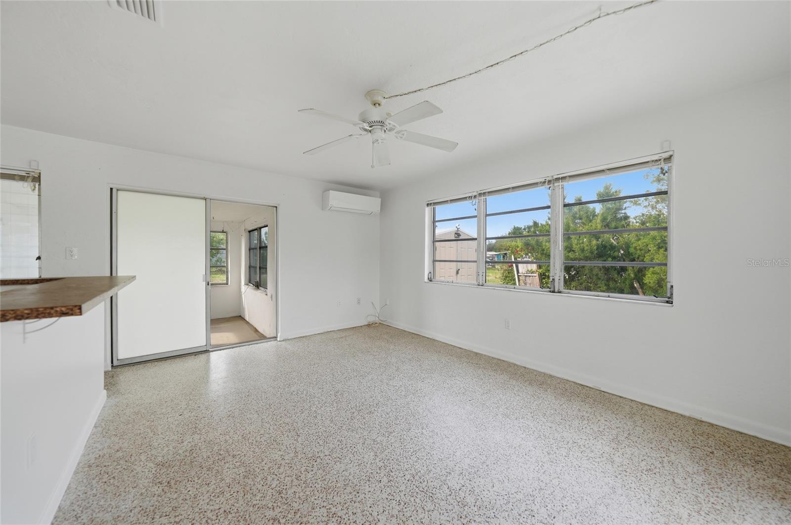 21035 GLENDALE AVENUE