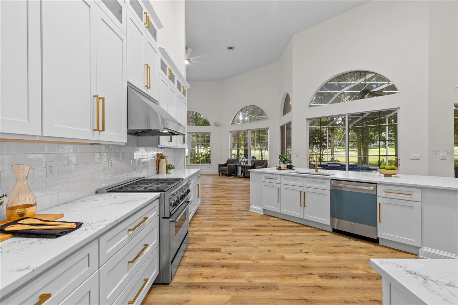 COUNTRY CLUB/OCALA UN 01 - Residential