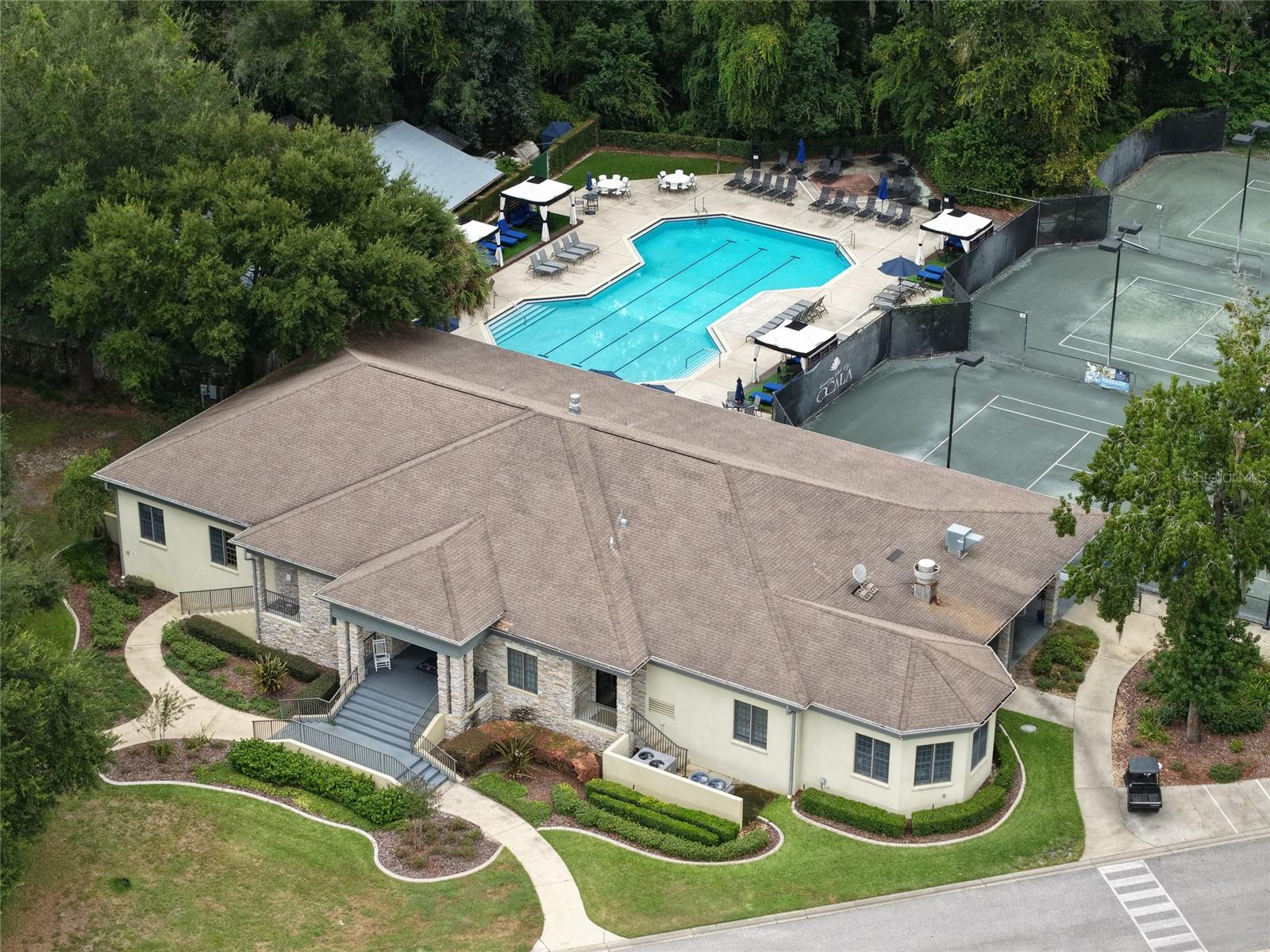 COUNTRY CLUB/OCALA UN 01 - Residential