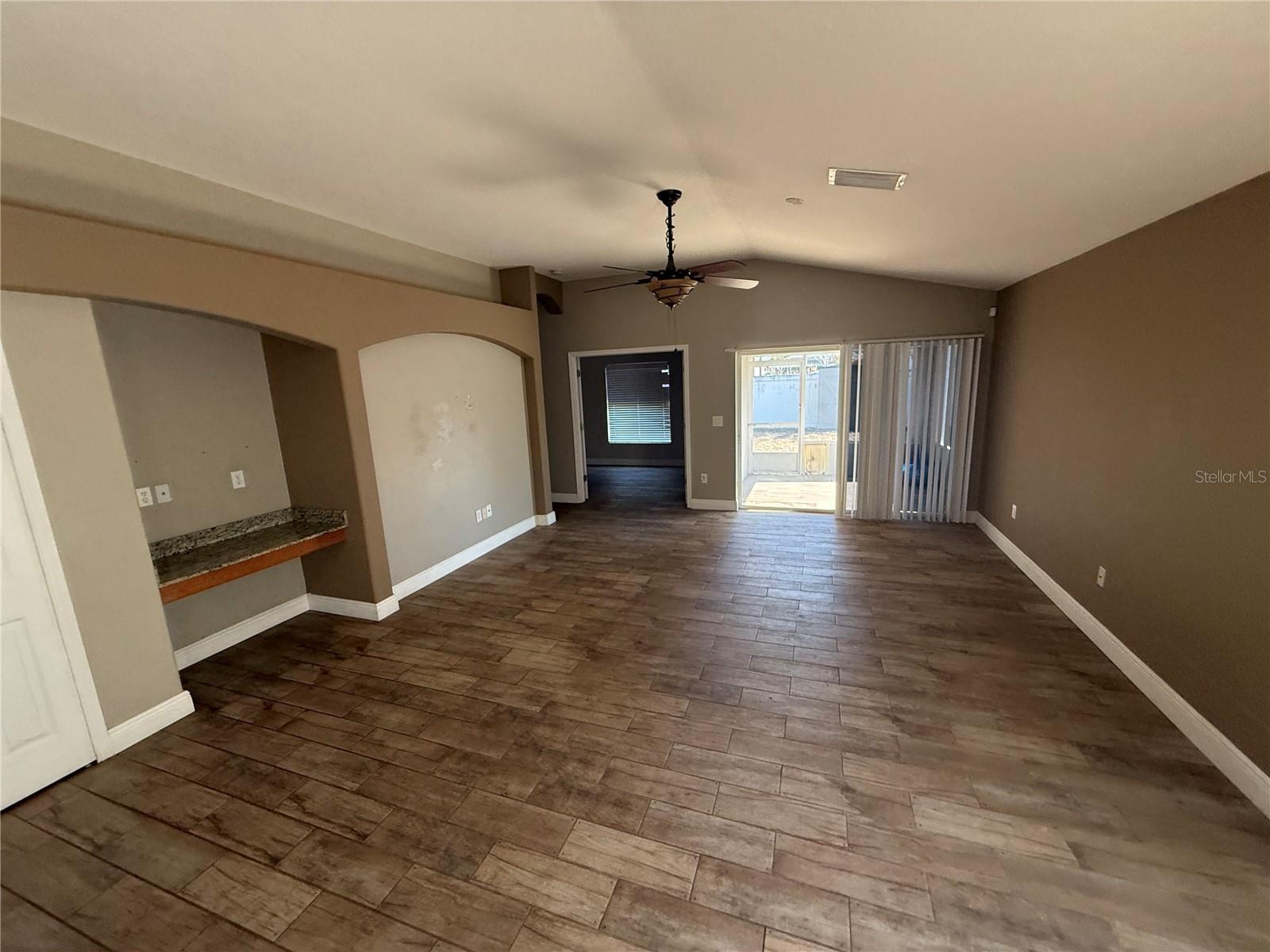 SUMMERFIELD VILLG 1 TRCT 18 - Residential