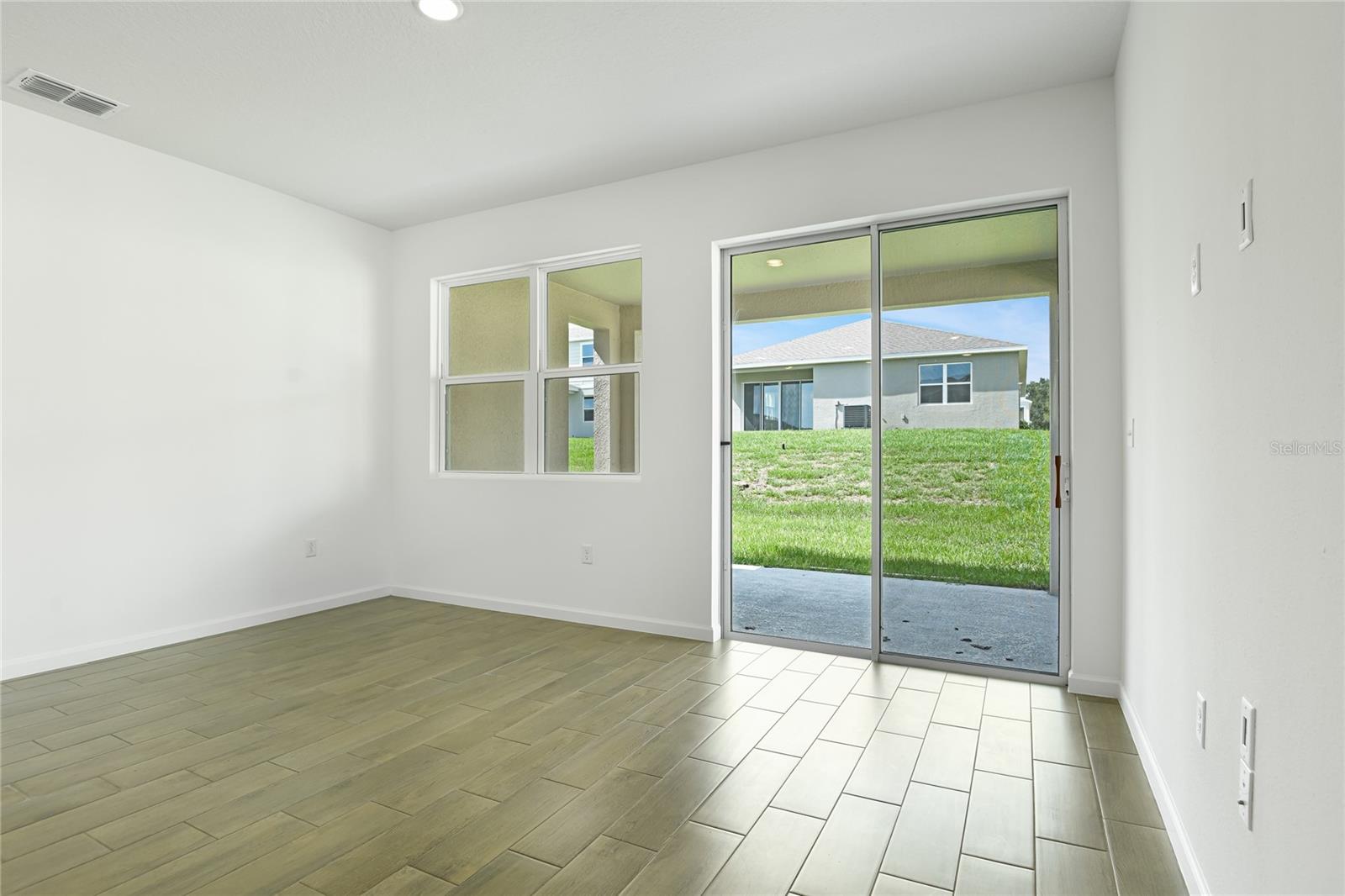 SEASONS AT BELLA VISTA - Residential