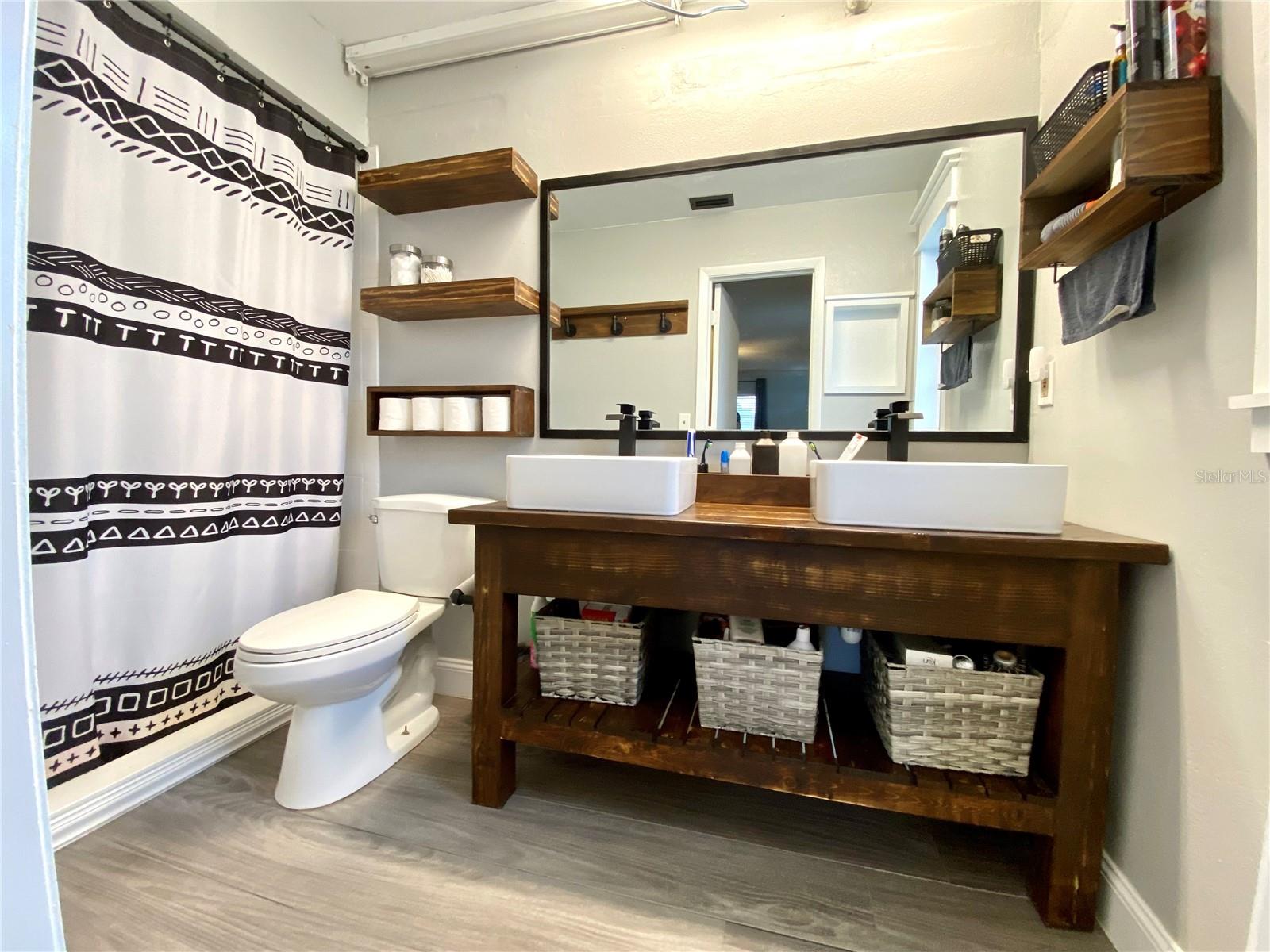 GLENBROOKE III - Residential