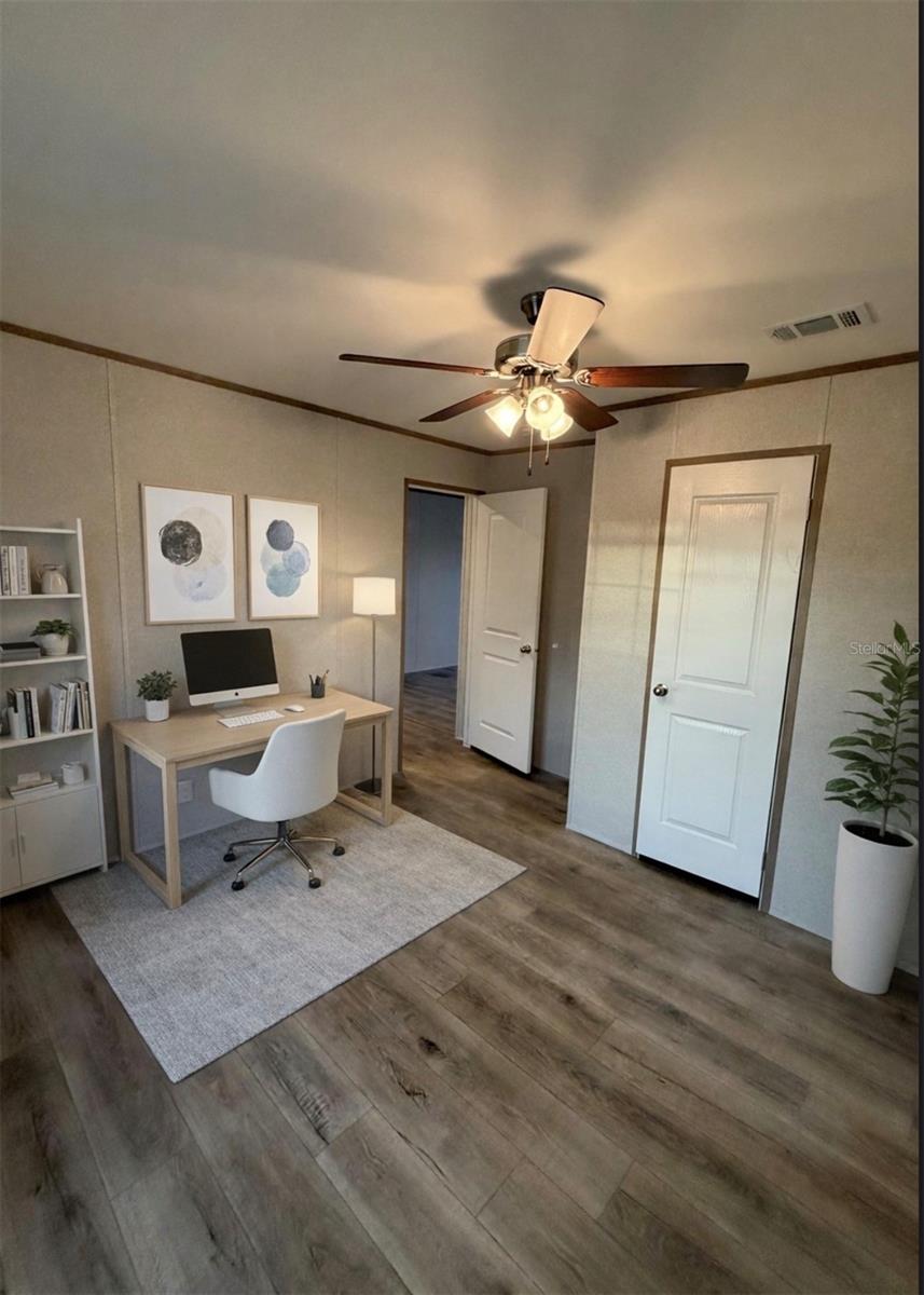 UNIVERSITY ESTATES - Residential