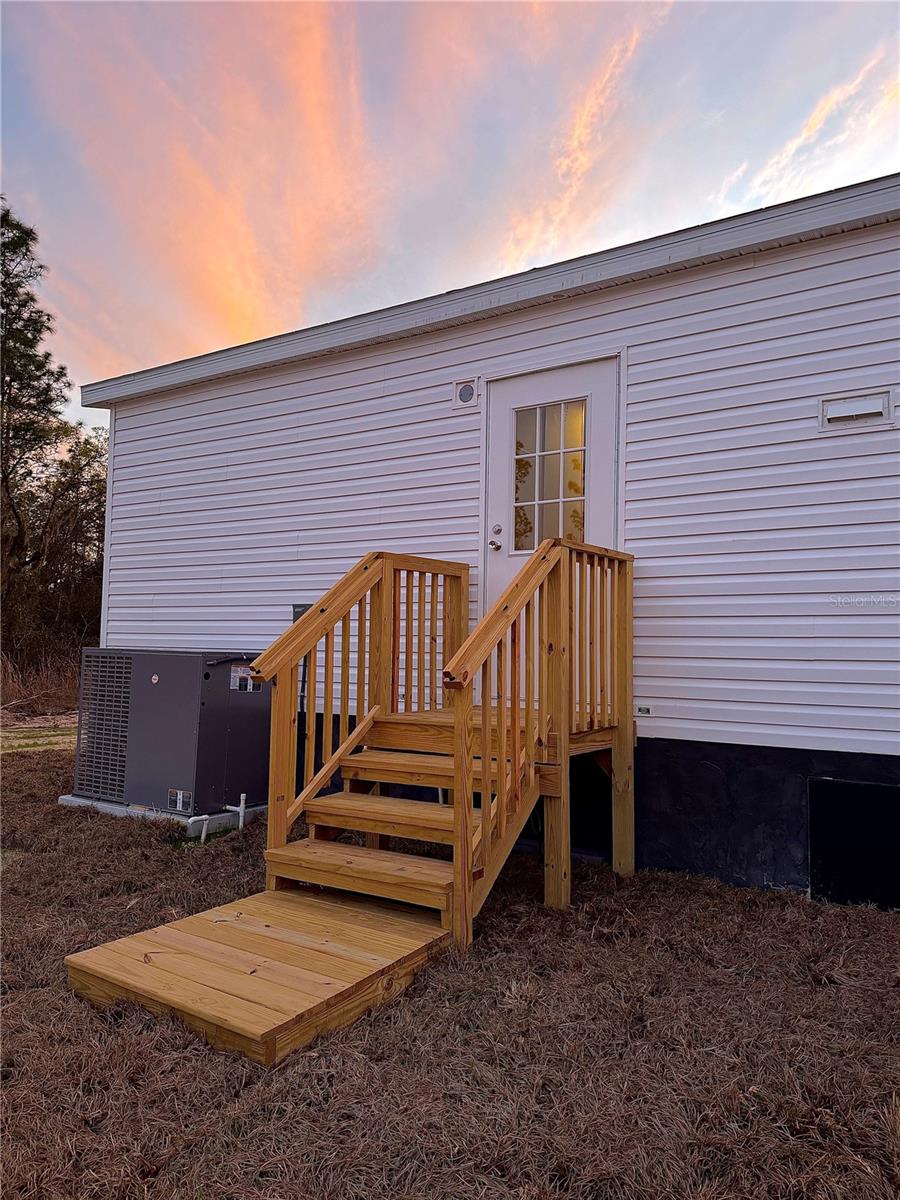 UNIVERSITY ESTATES - Residential