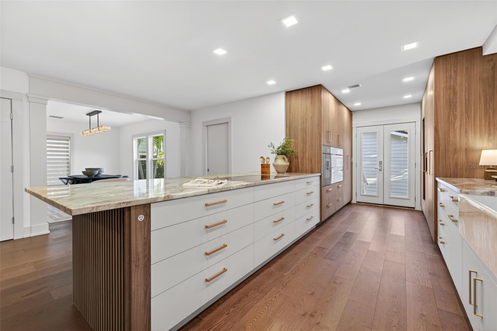 BARNARD ERASTUS A S REV SUB - Residential