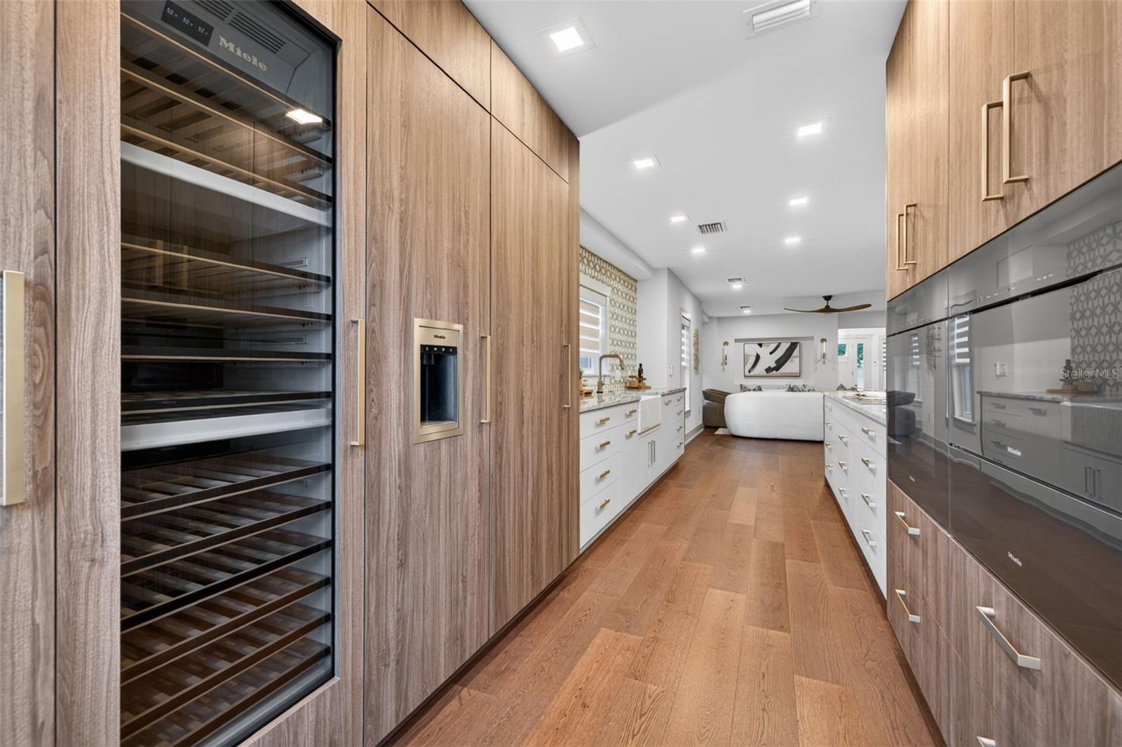 BARNARD ERASTUS A S REV SUB - Residential