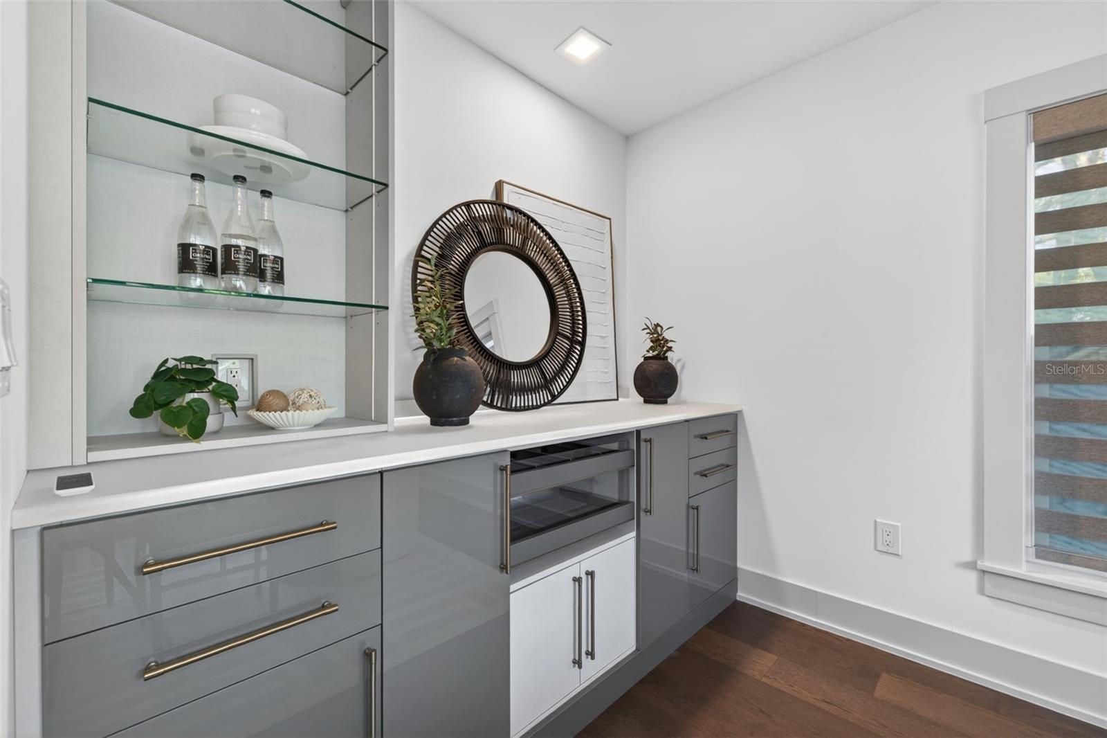 BARNARD ERASTUS A S REV SUB - Residential