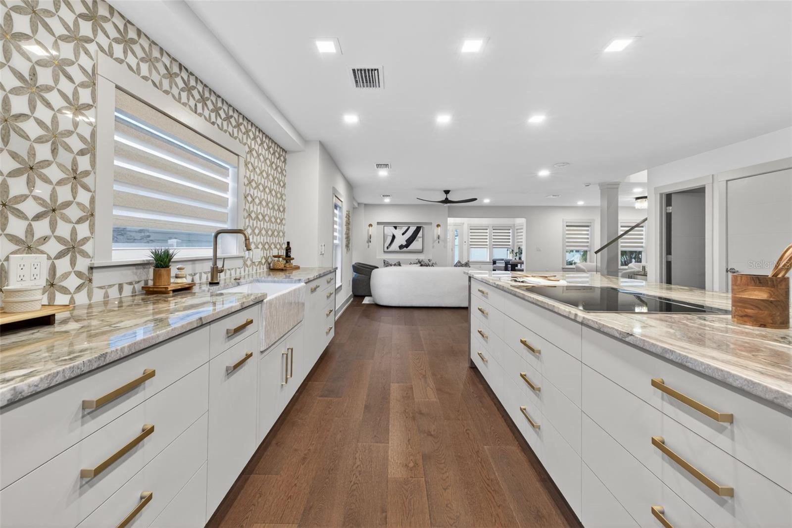 BARNARD ERASTUS A S REV SUB - Residential