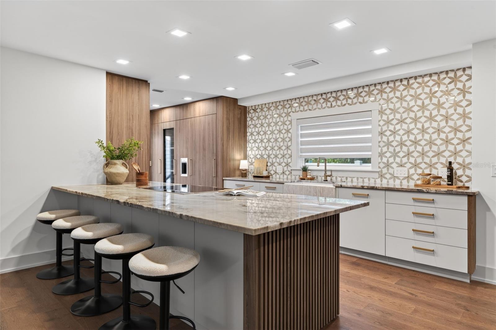 BARNARD ERASTUS A S REV SUB - Residential