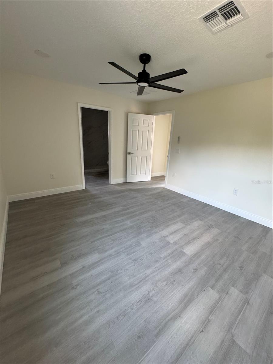 PINE LAKES SOUTH - Residential