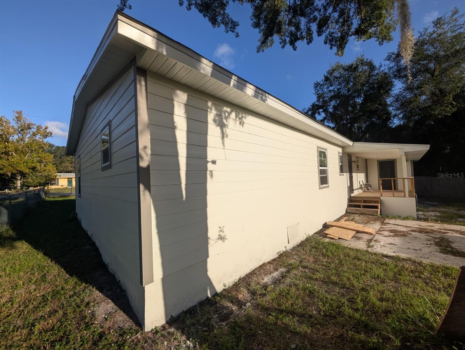 PINE LAKES SOUTH - Residential