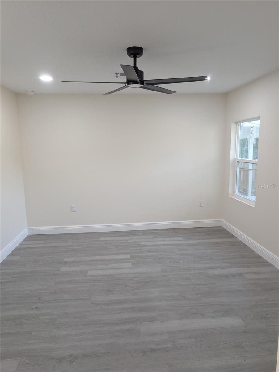 PINE LAKES SOUTH - Residential