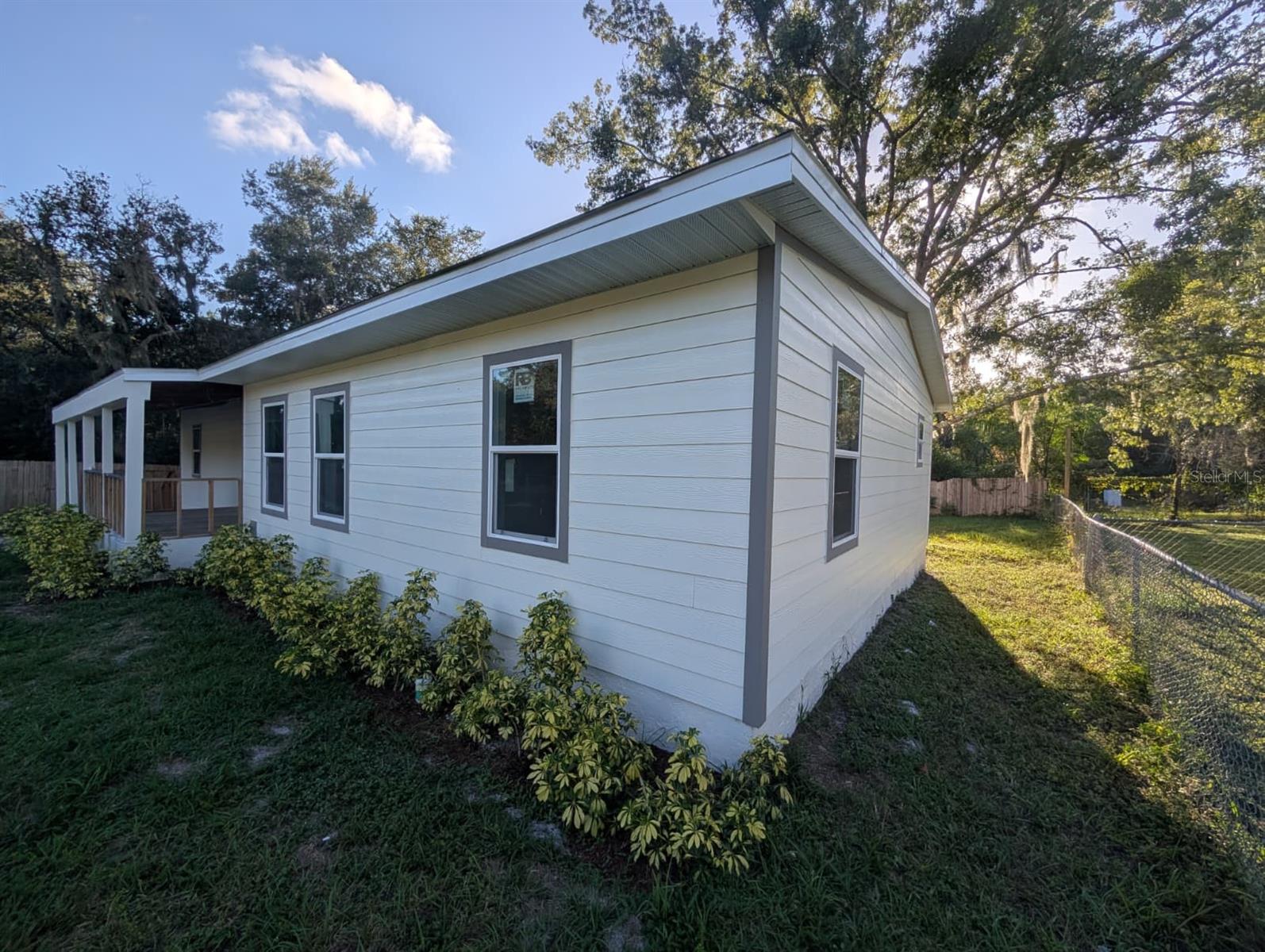 PINE LAKES SOUTH - Residential