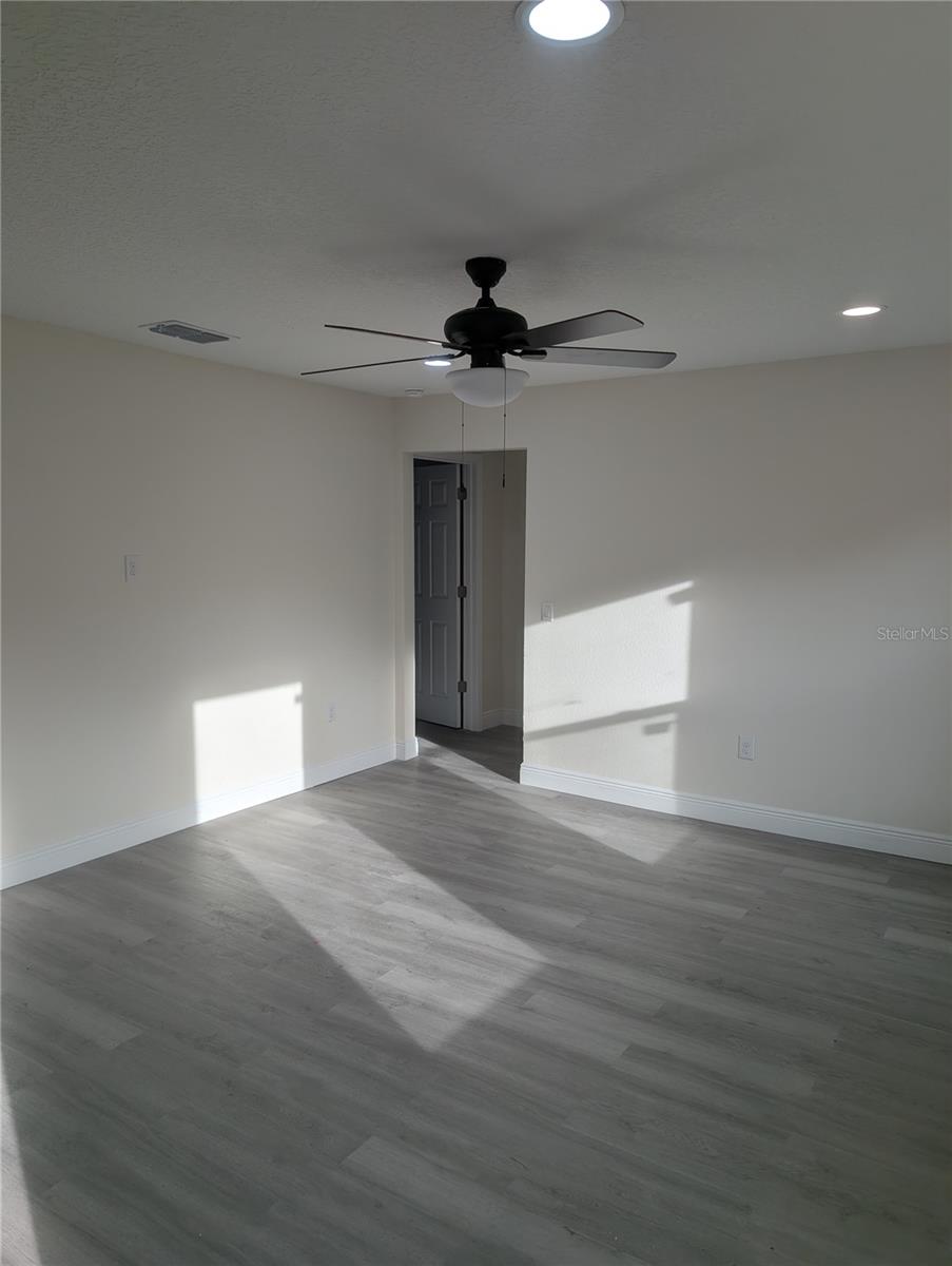 PINE LAKES SOUTH - Residential