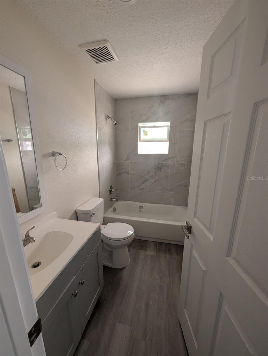 PINE LAKES SOUTH - Residential