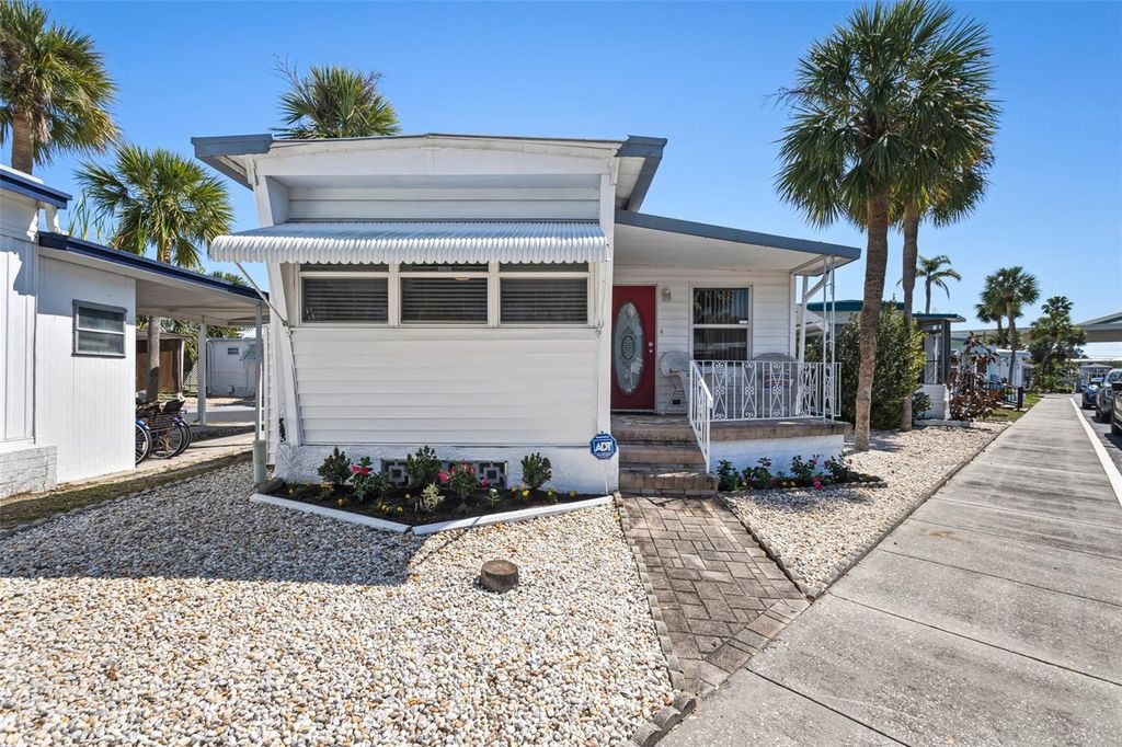 Photo of 4851 W Gandy Boulevard #B7L9, Tampa, FL 33611 (MLS # TB8440712)