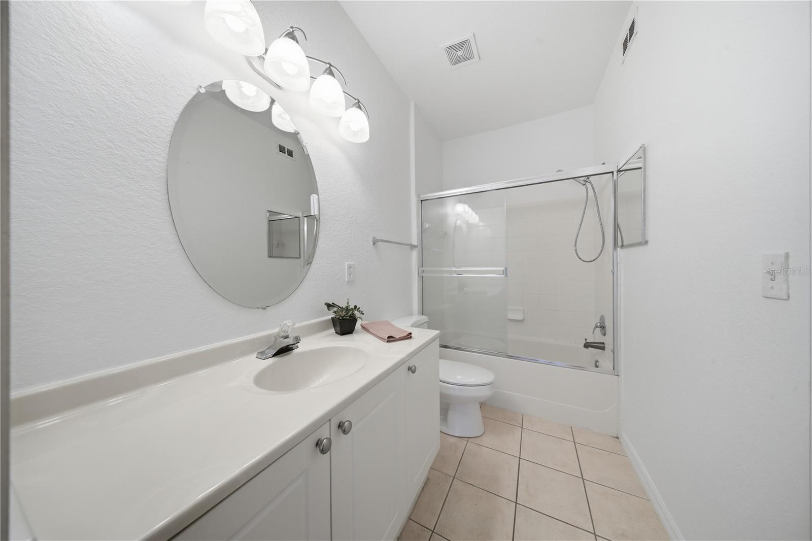 ENCLAVE/OXFORD PLACE BLDG 6 - Residential