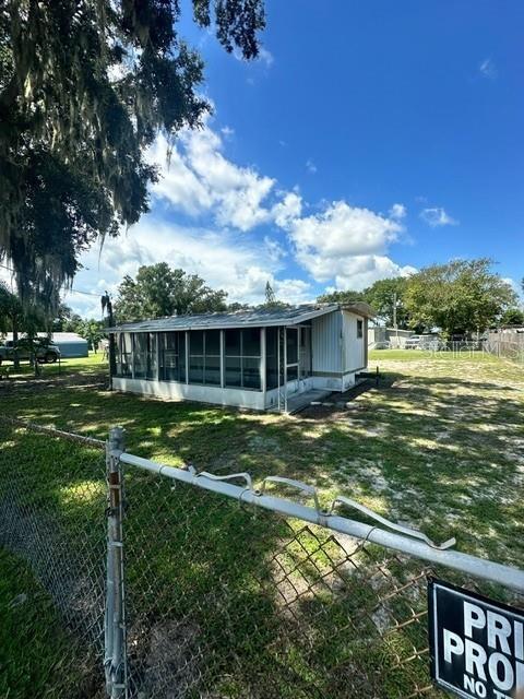 *Investor Special* Fixer upper 2 Bedroom 1 Bath mobile home. Tons of potential . Great rehab for a rental or flip in Winter Haven. Title has been retired to real property.