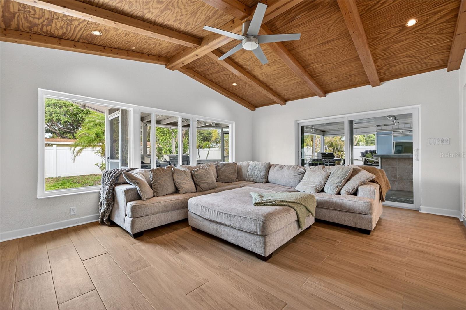 CROSS BAYOU ESTATES - Residential